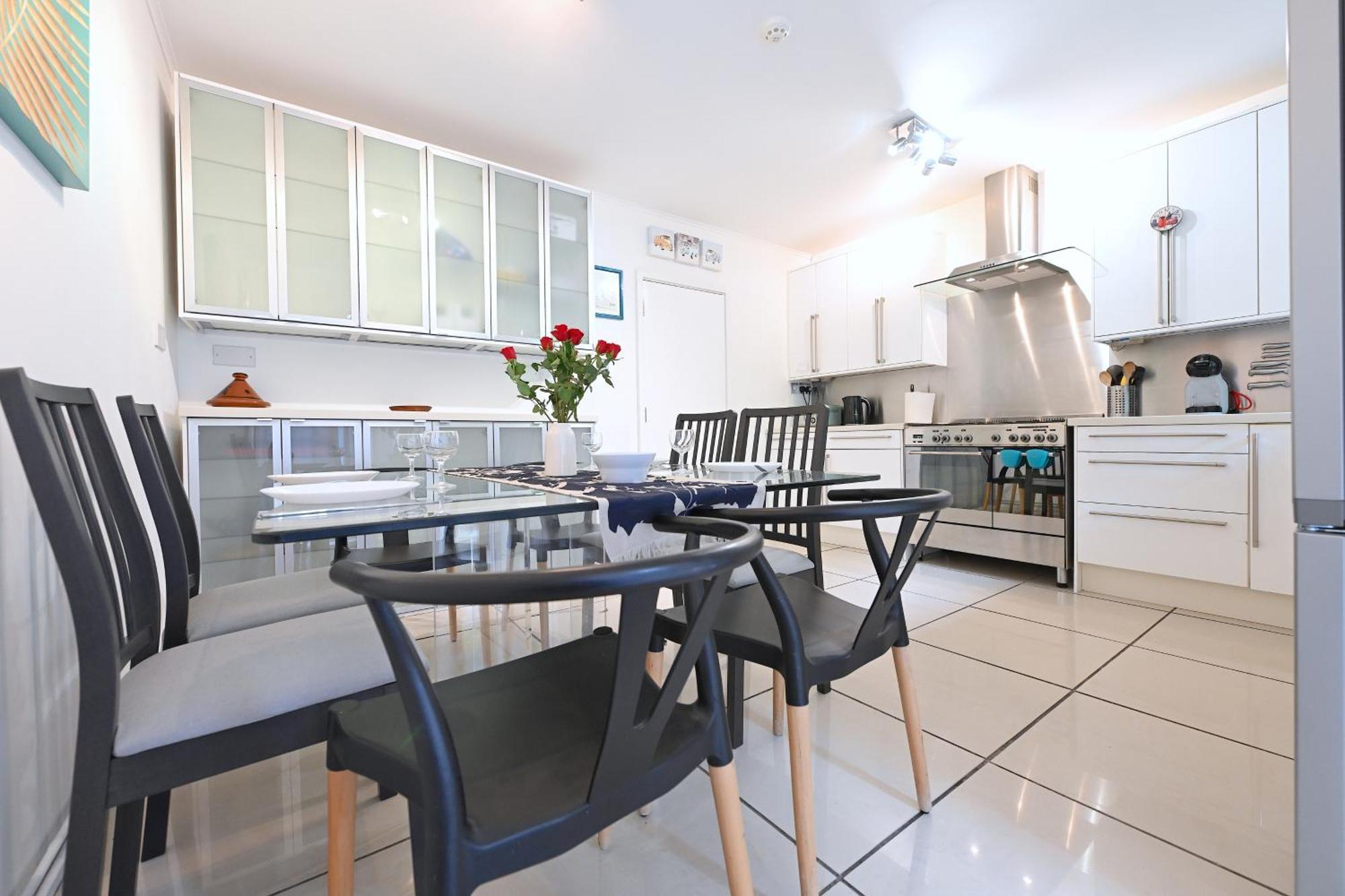 4 Bedroom Patio House Regent'S Park - Parking Londra Dış mekan fotoğraf